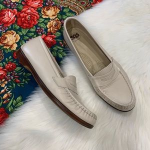 SAS Cream leather slip on shoes